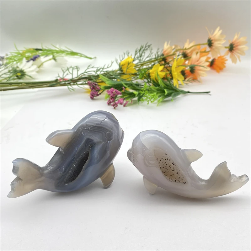 Wholesale Hand Carved Natural Crystal Animal Agate Geode whale For decorations and gifts