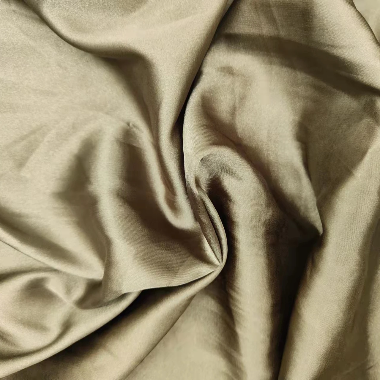 High Quality Cheap Price twist satin fabric 100% polyester 50*75D  for women sleepwear silky dress