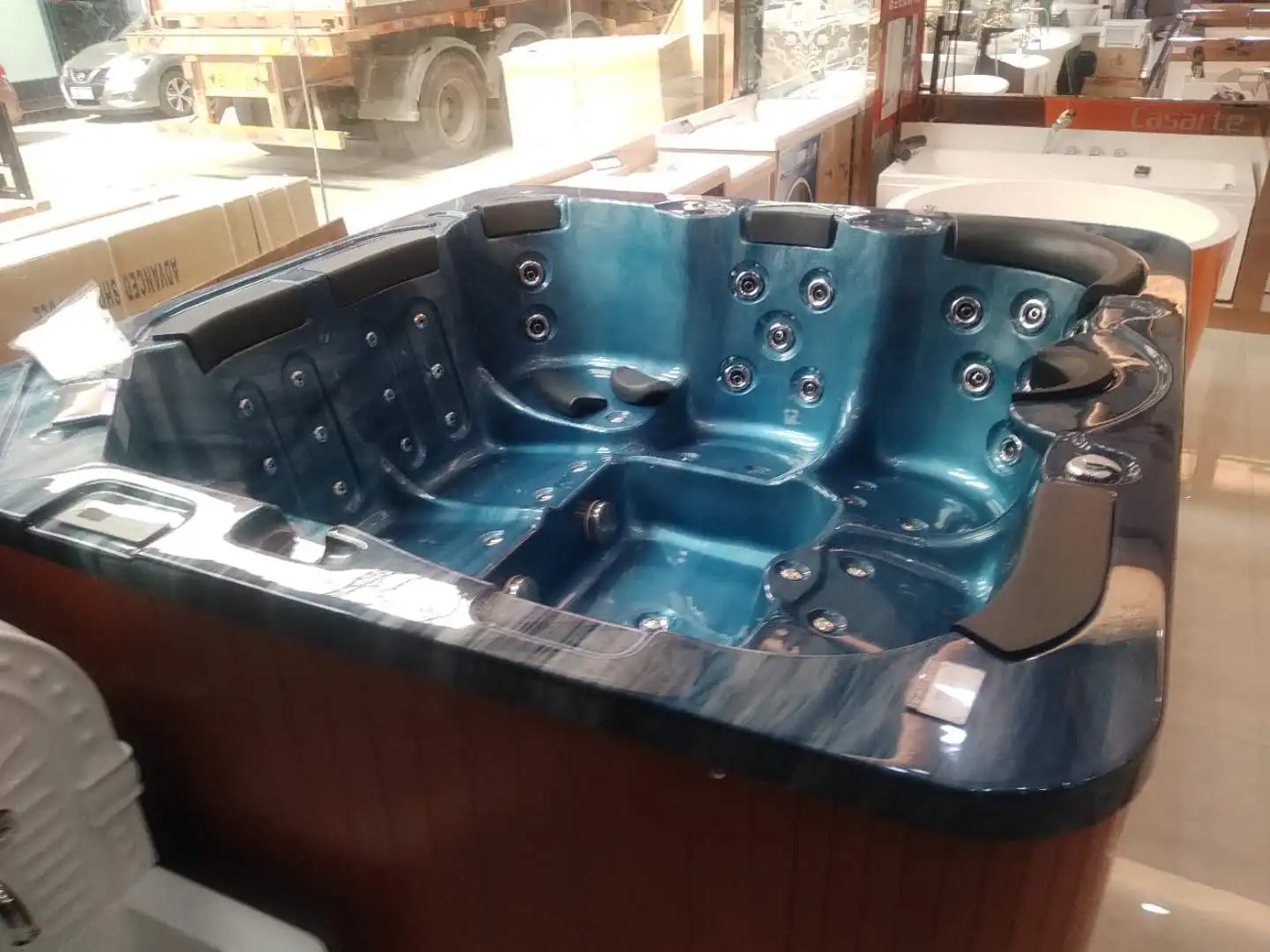 hottub outdoor spa with jacuzzi 6 person spa exterior yacuzzi jaquzzi hottub outdoor spa