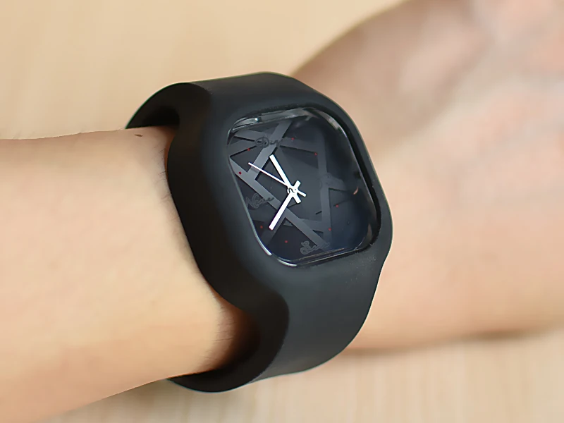 New Arrival watch 50M Water resistant Japan movement Silicone interchange strap own logo customs man lady unisex