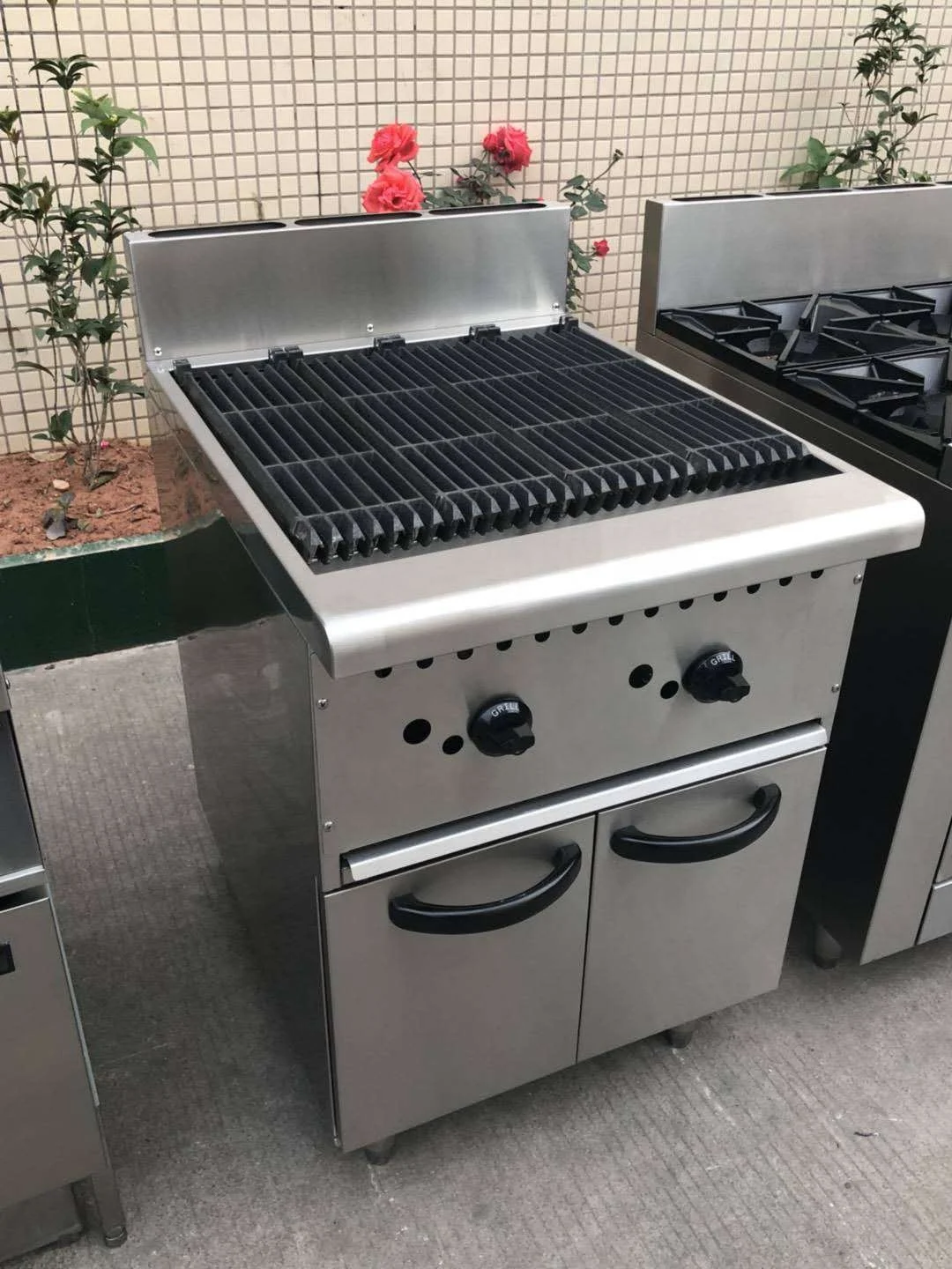 Классификация кухонных инструментов и оборудования для ресторанов отелей