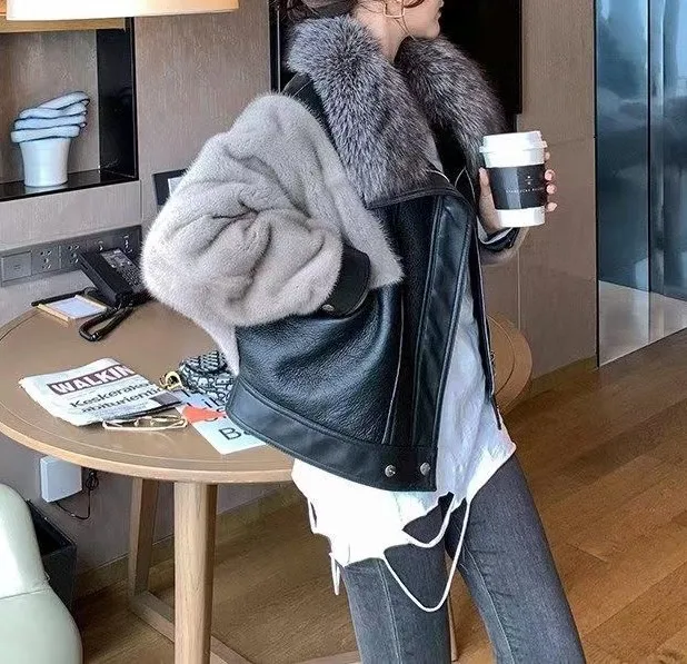 Warm Winter Coat Woman Faux Fox Fur Patchwork Mink Fur Batwing Sleeve Big Fur Collar Coats