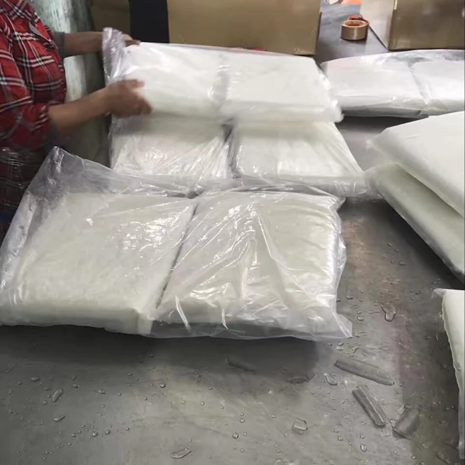 Wholesale Frozen Coconut Meat from Vietnam Cut 1/8 Coconut Meat In Chunk - WHATSAPP 0084 989 322607