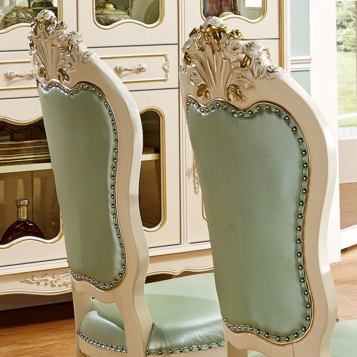 Italian French Modern Luxury Heavy Leather Cushion Upholstered Dining Room Restaurant Hotel Kitchen Solid Wood Dining Chair