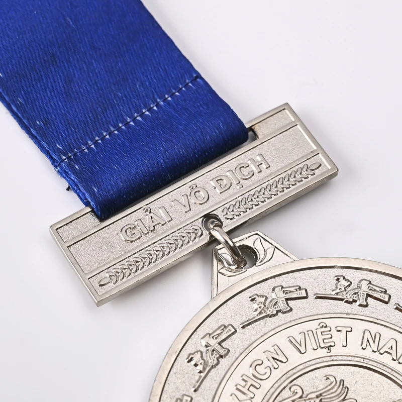 Noble Manufacturer Wholesale Latest Zink Alloy Distinguished Medal Badge Silver Awards Craft customized colorful metal Medal