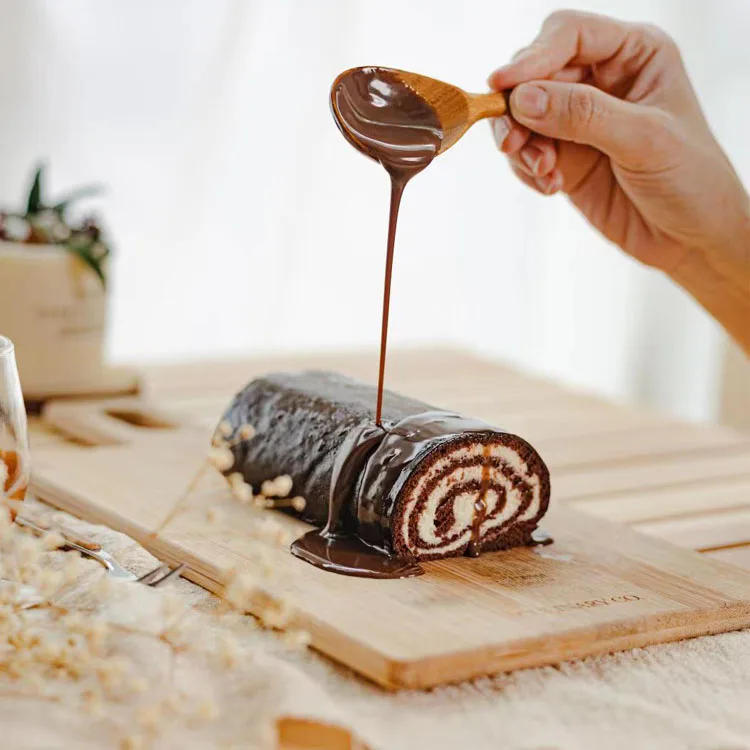 New Arrival Good Taste Chocolate Coated Durian Swiss Roll Cake with Private Package