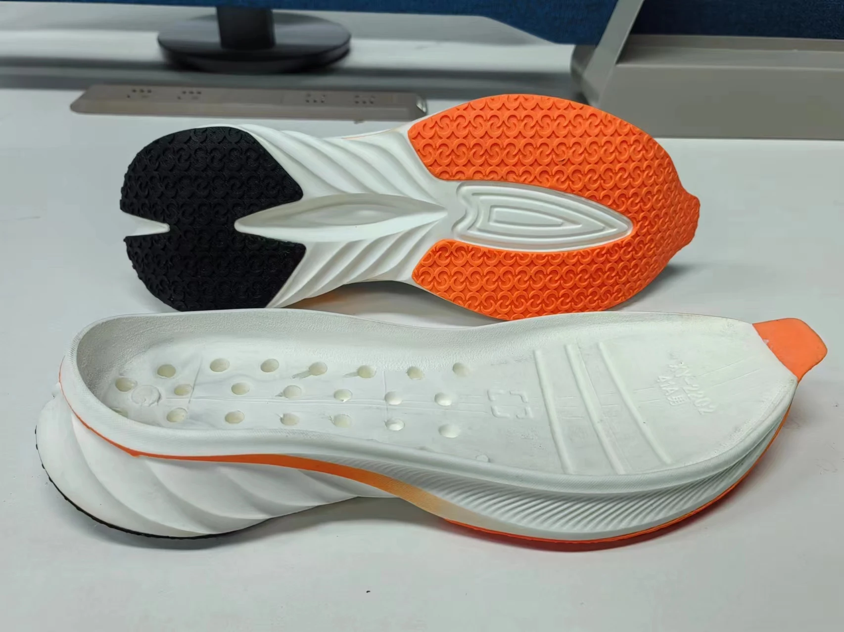 2024 high quality men EVA running footwear soles Phylon outsoles for women sports shoes