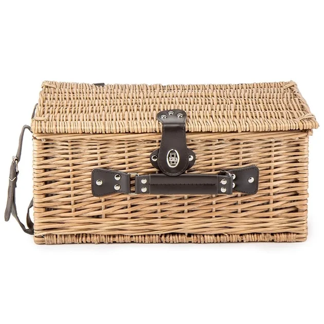 Изысканная коллекция снаряжения для пикника на открытом воздухе