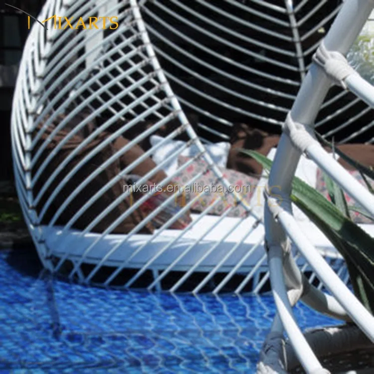 Outdoor Pool Side Furniture Rattan Garden Daybed Sofa