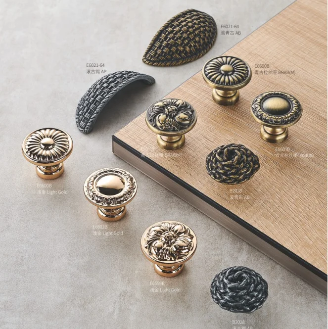 High quality  drawer furniture accessory sell well bar zinc alloy kitchen kitchen cabinet pulls wardrobe handle drawer knobs