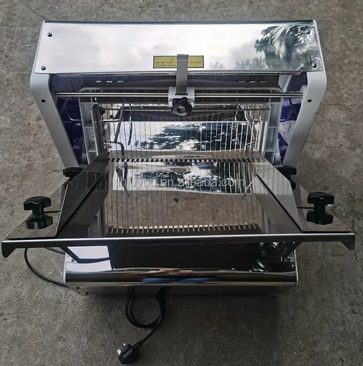 bread cutter 1.png