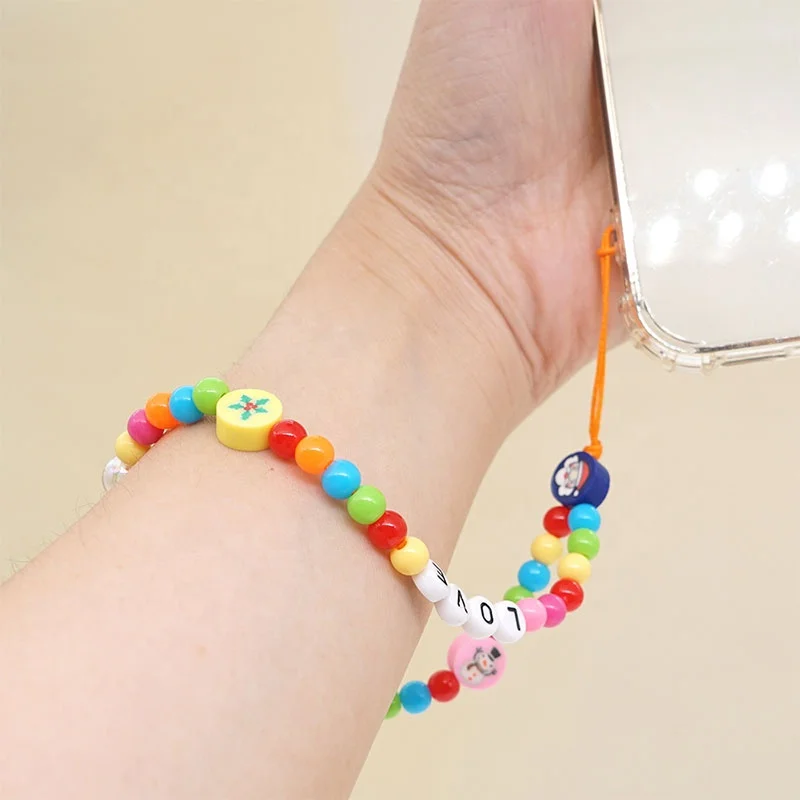 2021 Wholesale Christmas Colored Resin Soft Pottery Christmas Snowman Beaded Mobile Phone Chain For Girl