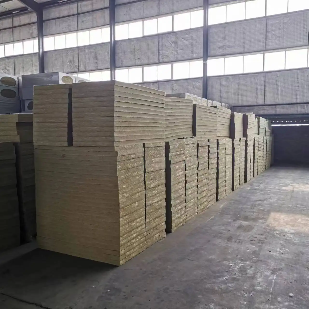 Огнестойкая жесткая изоляция из минеральной ваты