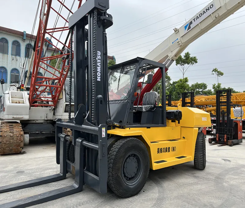 Японский оригинальный KOMATSU FD200 20 Тонн Подержанный дизельный вилочный погрузчик для продажи