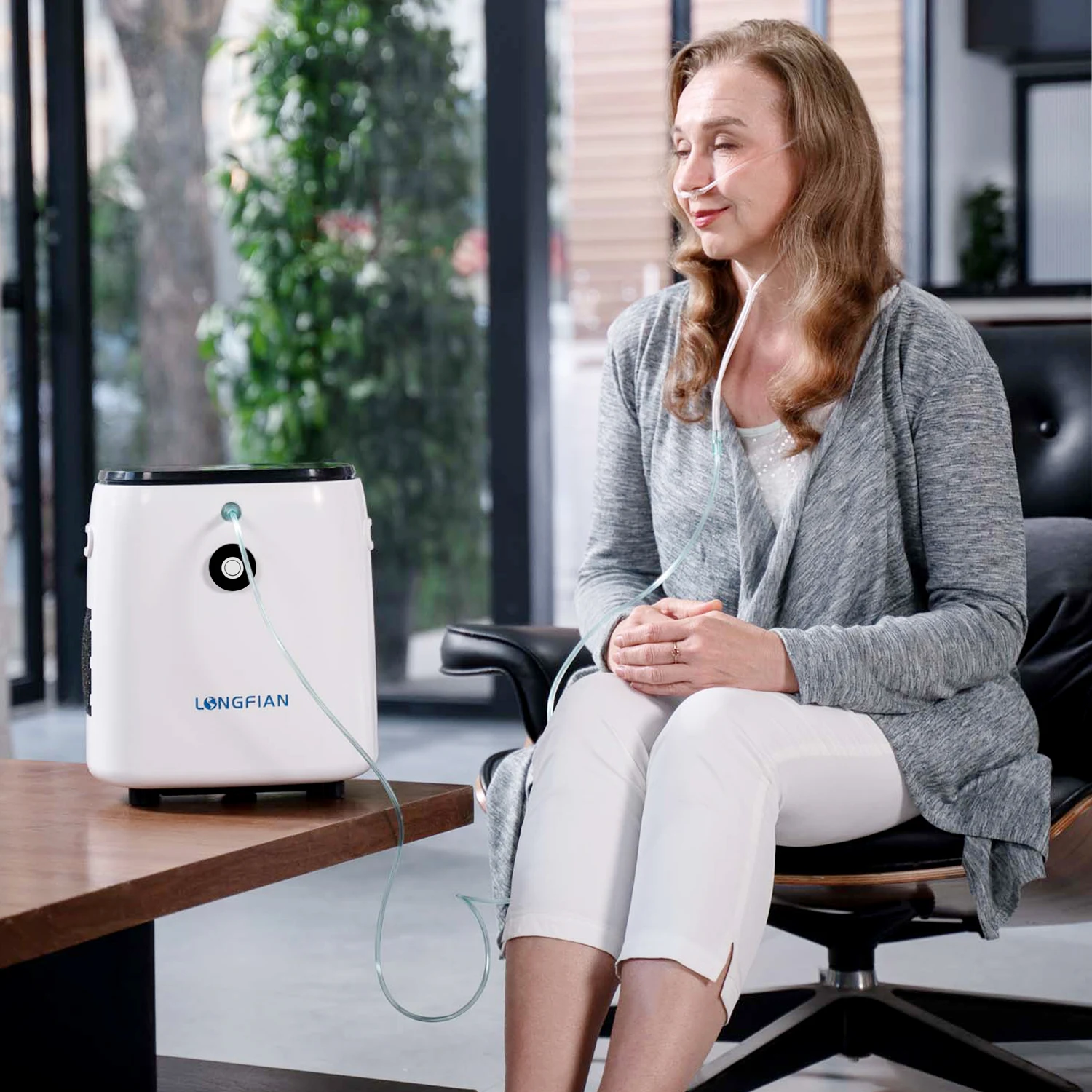 Portable and lightweight,Medical Portable Electric 1-7L Oxygen Concentrator  93% Purity For Travel And Outdoors