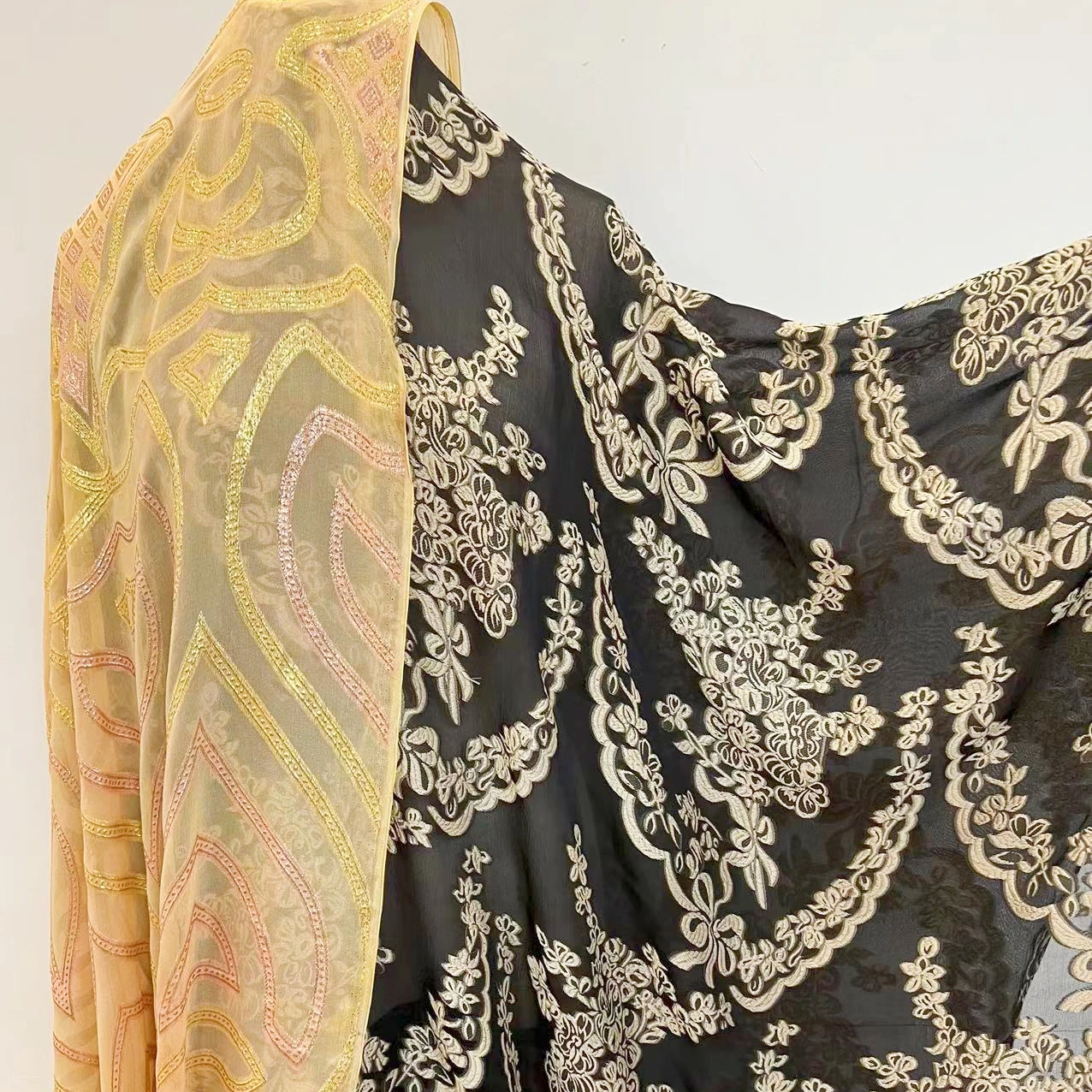 Fashion Black Gold flower Korean version of silk metal embroidery fabric