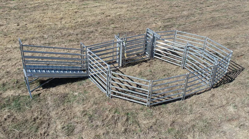 Corral Fence Cattle Yard Panel and Gate