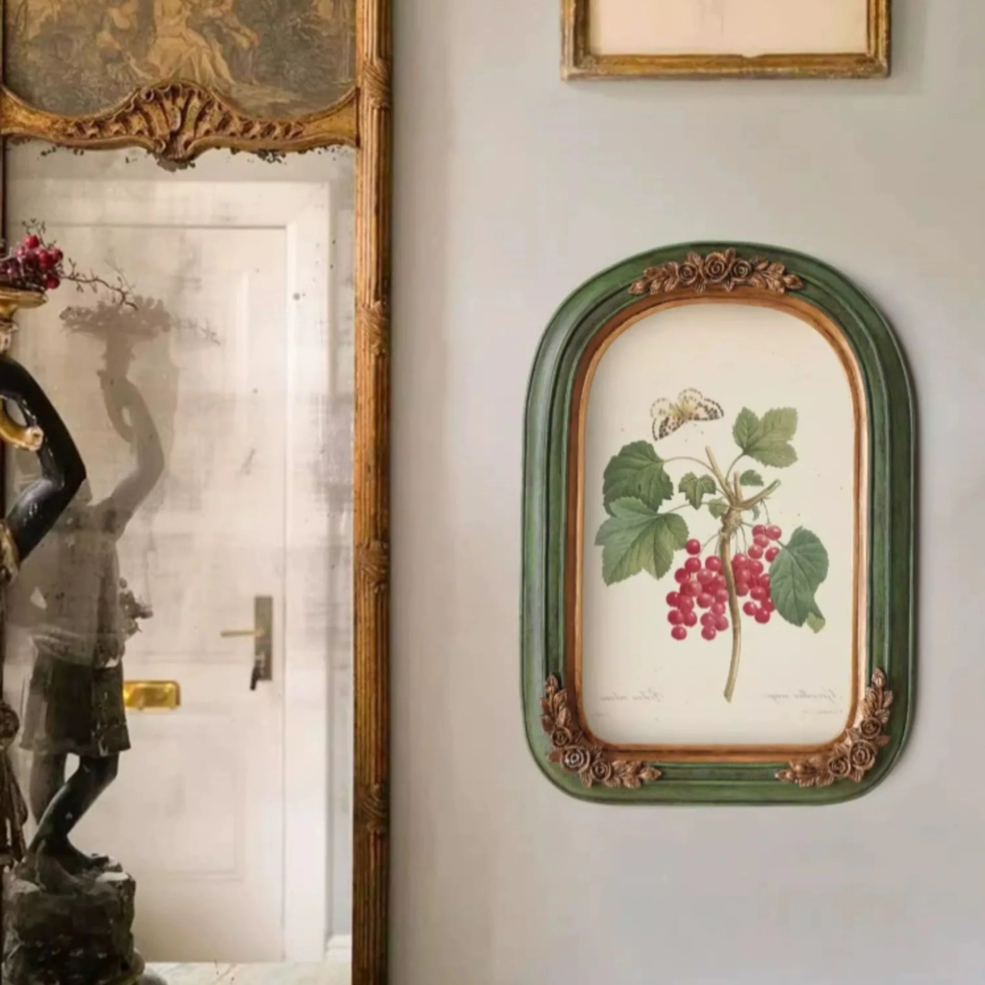 European Classical Desktop Ornament Decorative Painting French Plant Flower Arched Frame Hanging Painting