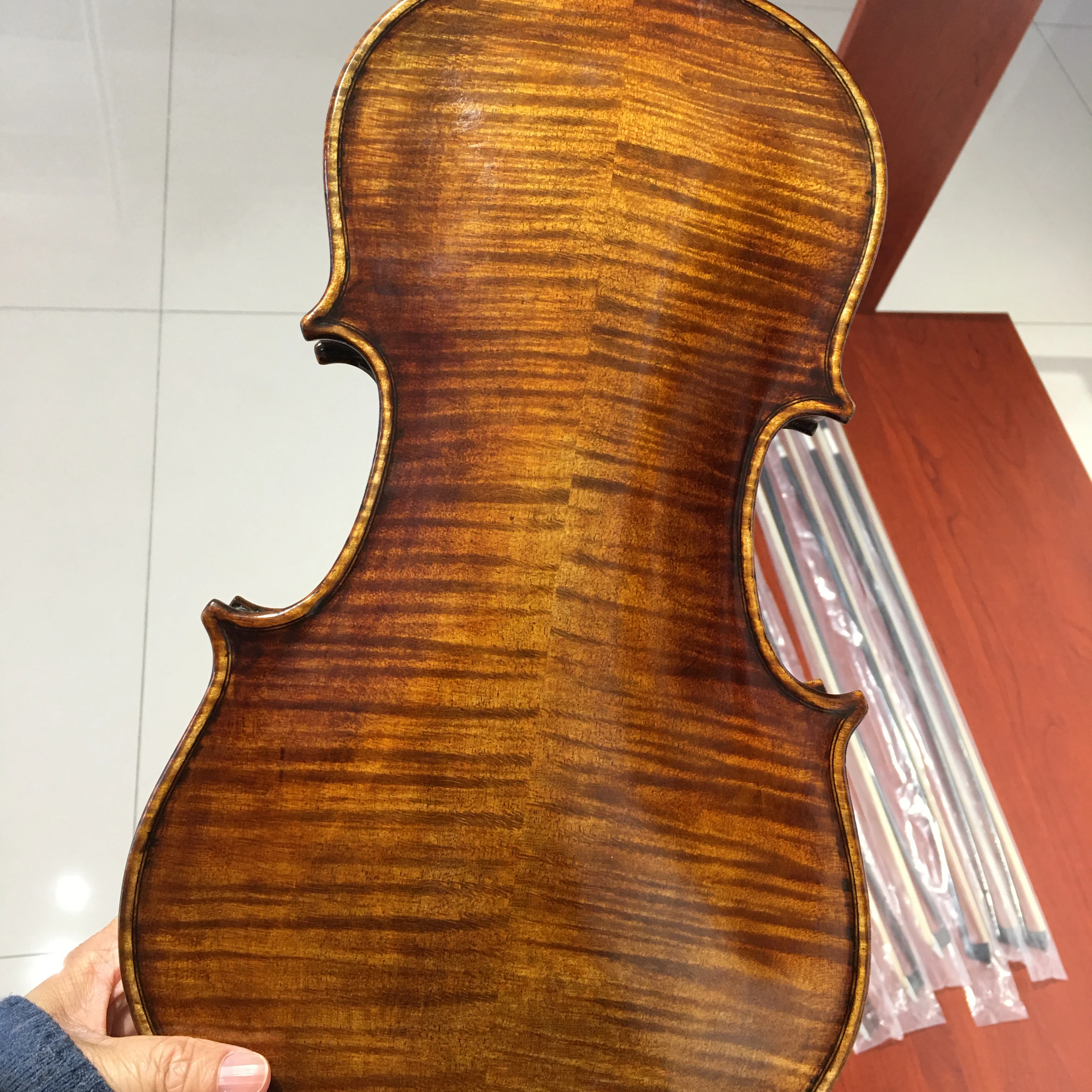 Hot sale dark varnish antique professional handmade violin with good price