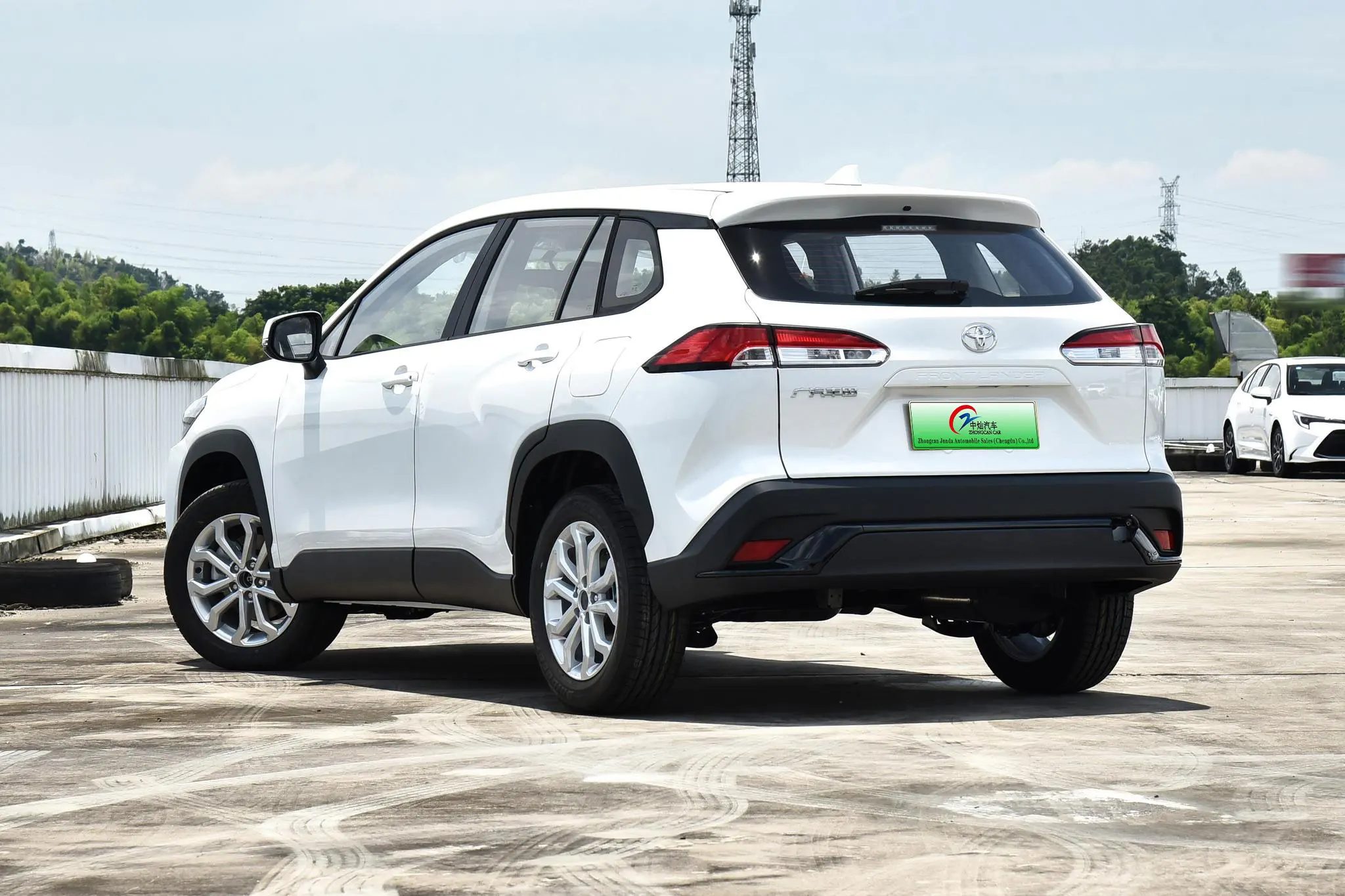 2024 New Used Car Toyota Frontlander Hybrid Hev 2.0L CVT Toyota Frontlander 2024 Compact SUV Toyota Fenglanda Cheap Car for Sale