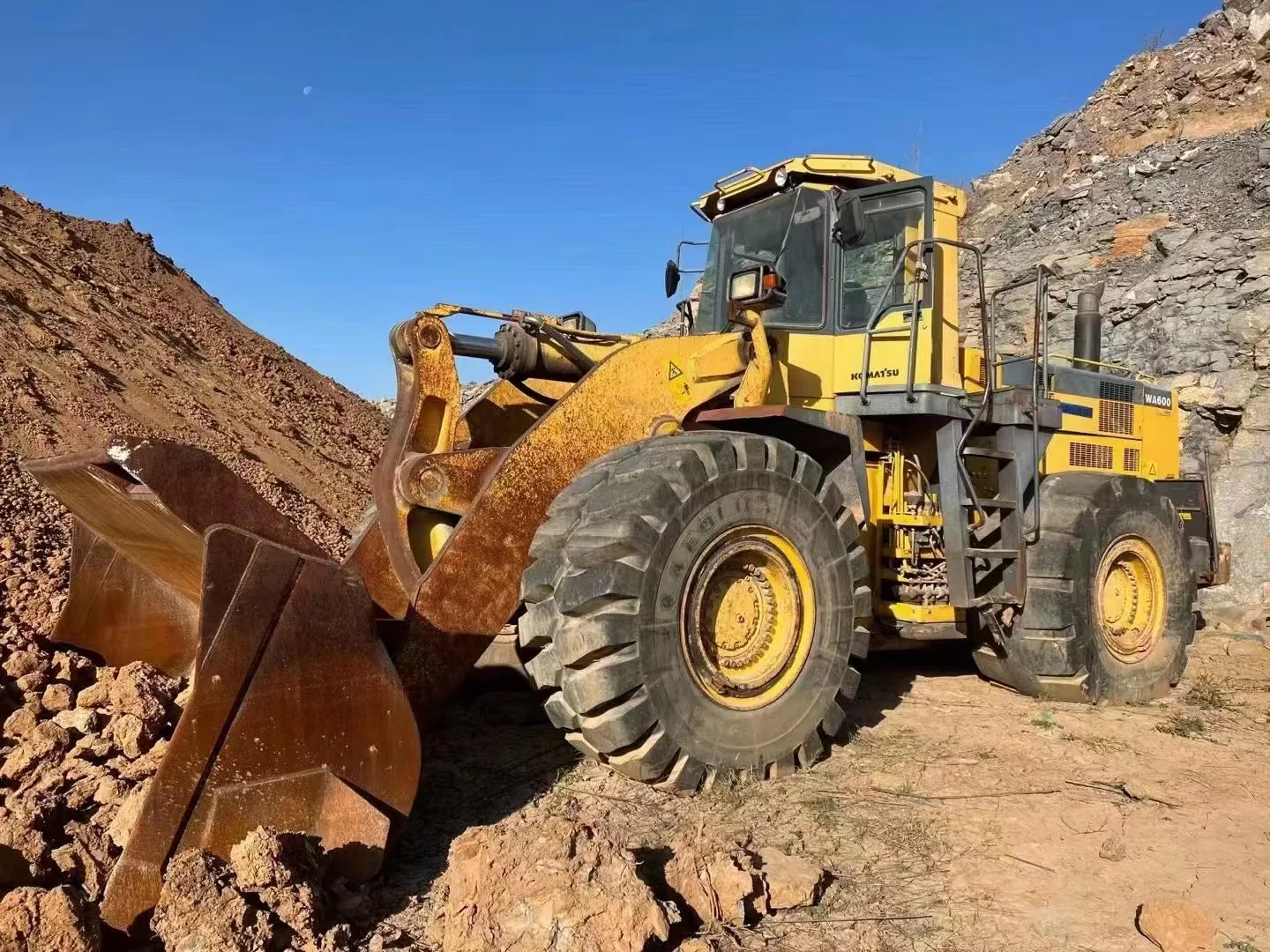 High Quality Komatsu WA600-3 Front Loader Second Hand Good Condition Including Pump Other Models WA320 D275AX Crawler Machinery