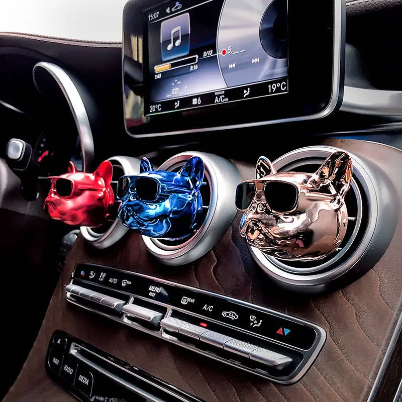 Car Dog Aromatherapy Gift Box Car Interiorair Outlet Diffuser Decoration Ornaments clip Bulldog Perfume Car Air Outlet Perfume