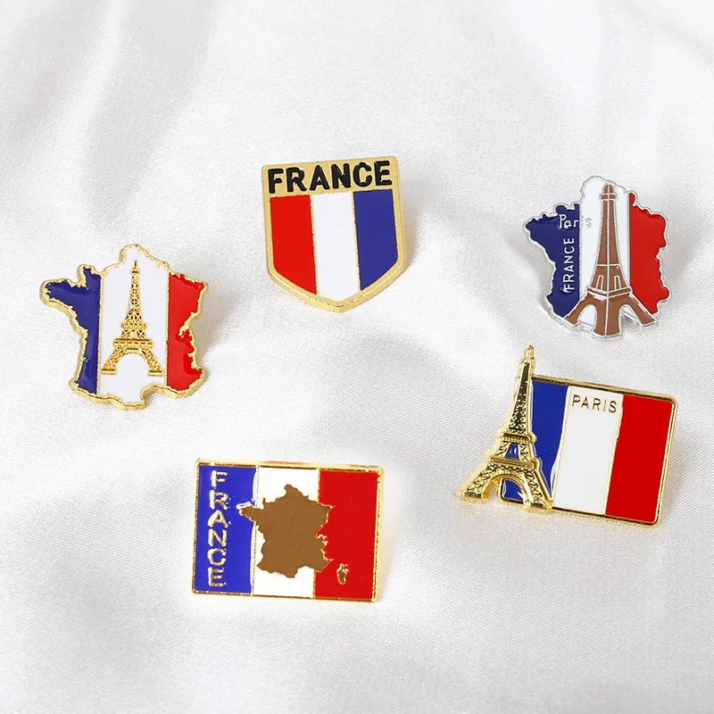Creative Paris Eiffel Tower pins brooch Paris Flag Metal Emblem Hat Clothing Bag Decorative Alloy Badge Tourist Souvenir Gifts