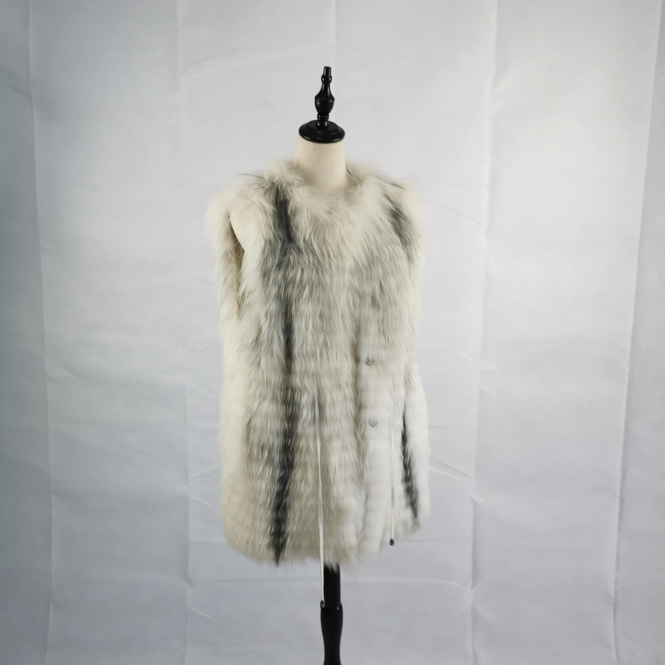 
2019 Custom And Wholesale Fashion High Quality Long Fox Fur Vest 