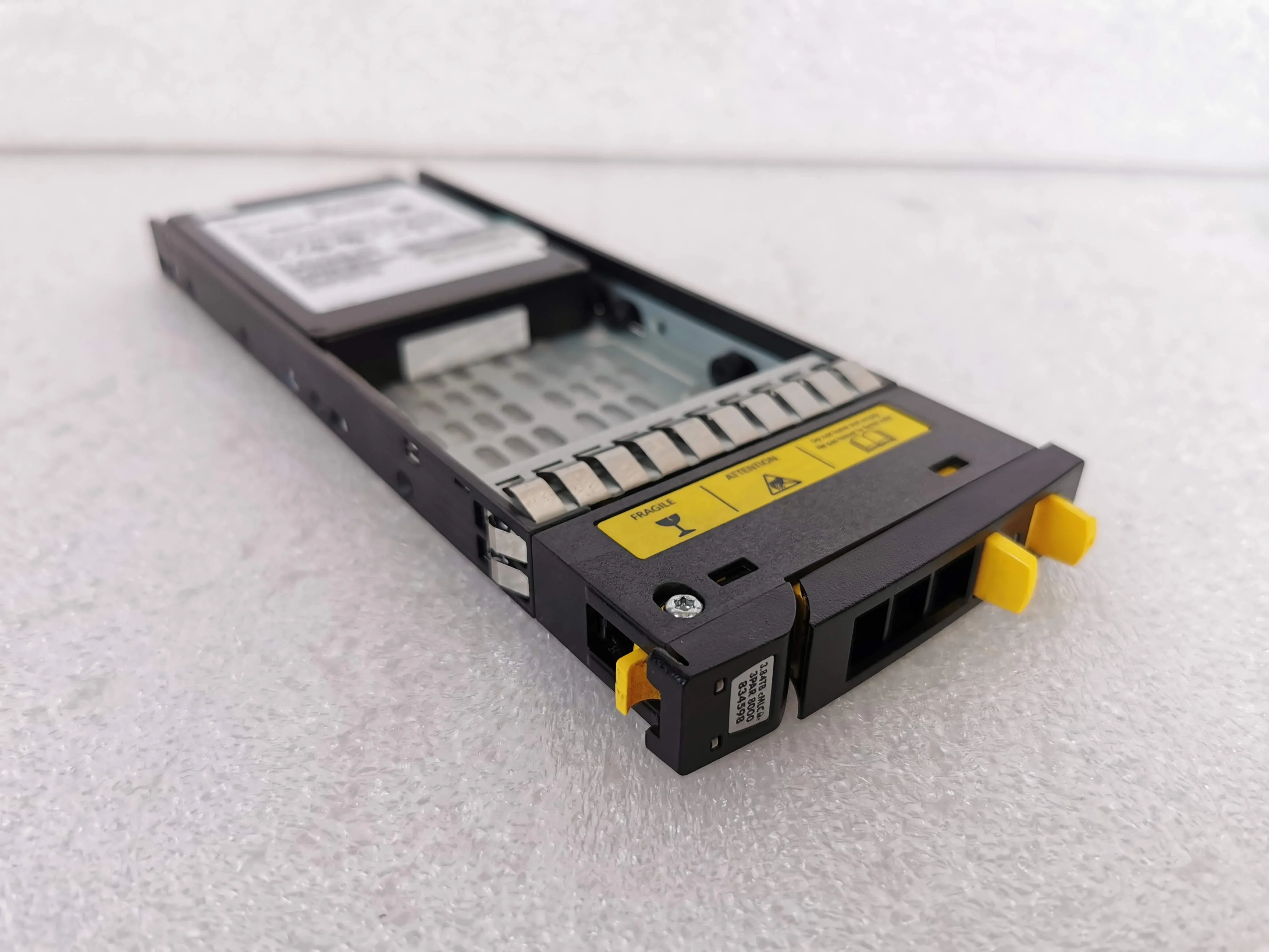 834598-001 для HP 3par 8000 3 84 T SAS 12 Гбит/с cMLC SSD жесткий диск 834449-001 828832-003