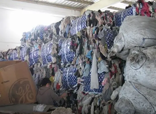 Модные Качественные оригинальные и чистые оптом-Оптовая продажа-одежда, самые дешевые сортированные тюки, б/у тюки для одежды 2022