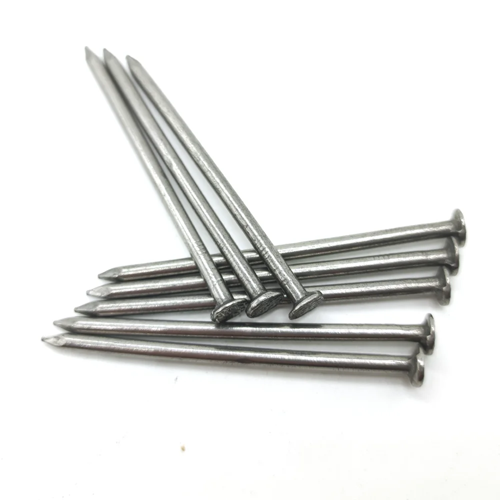 Clavo Pulido Para Madera Negro 6' con cabeza de 2 1/2  Caja 10kg