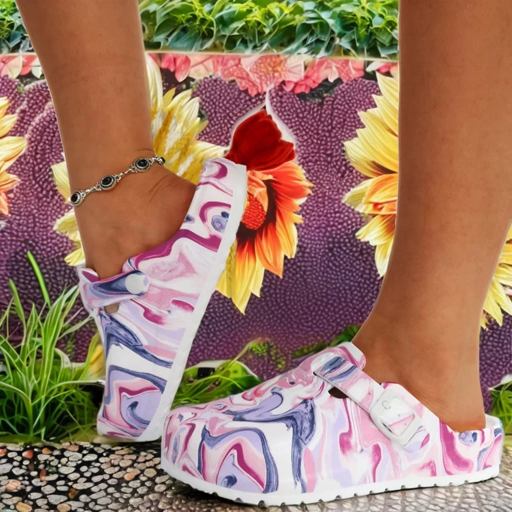 2024 Ladies Summer Medical Clogs High Quality Waterproof Nurse Shoes with Prints Custom Anti-Slippery Slippers