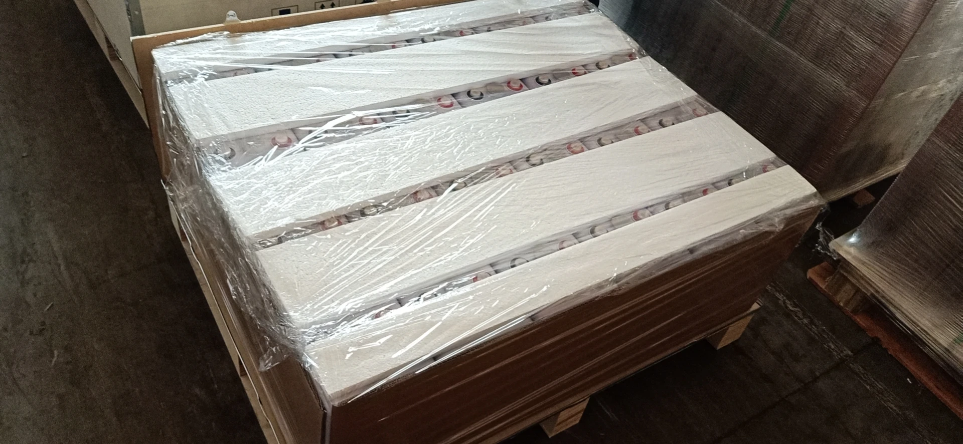 27 Years Super Strong Quality Sealed Lead Acid Battery 2V 1000ah