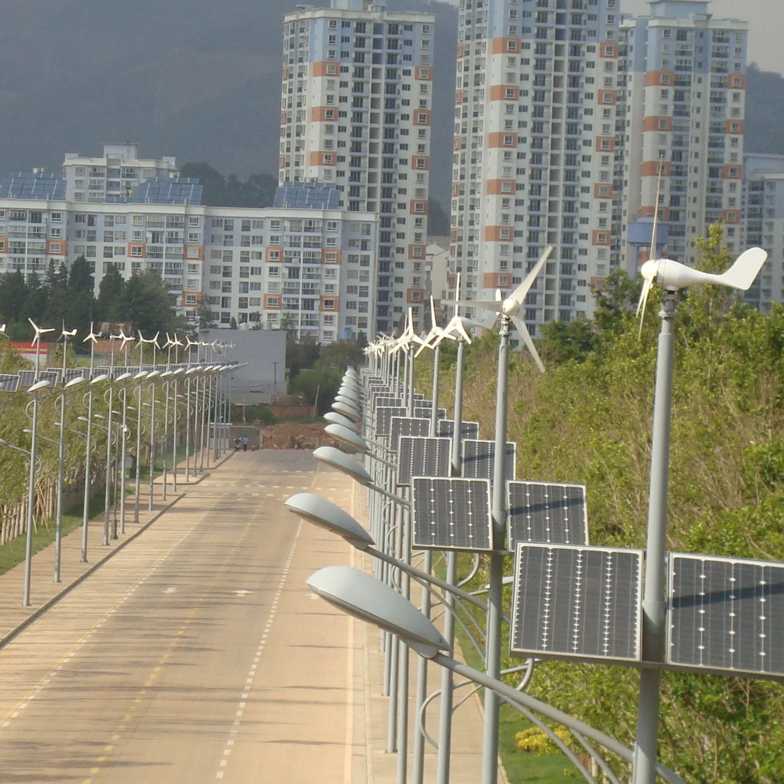 China 400w wind generator 100w HAWT Windmill 12/24v 200w Wind dynamo  Wind turbine for house use