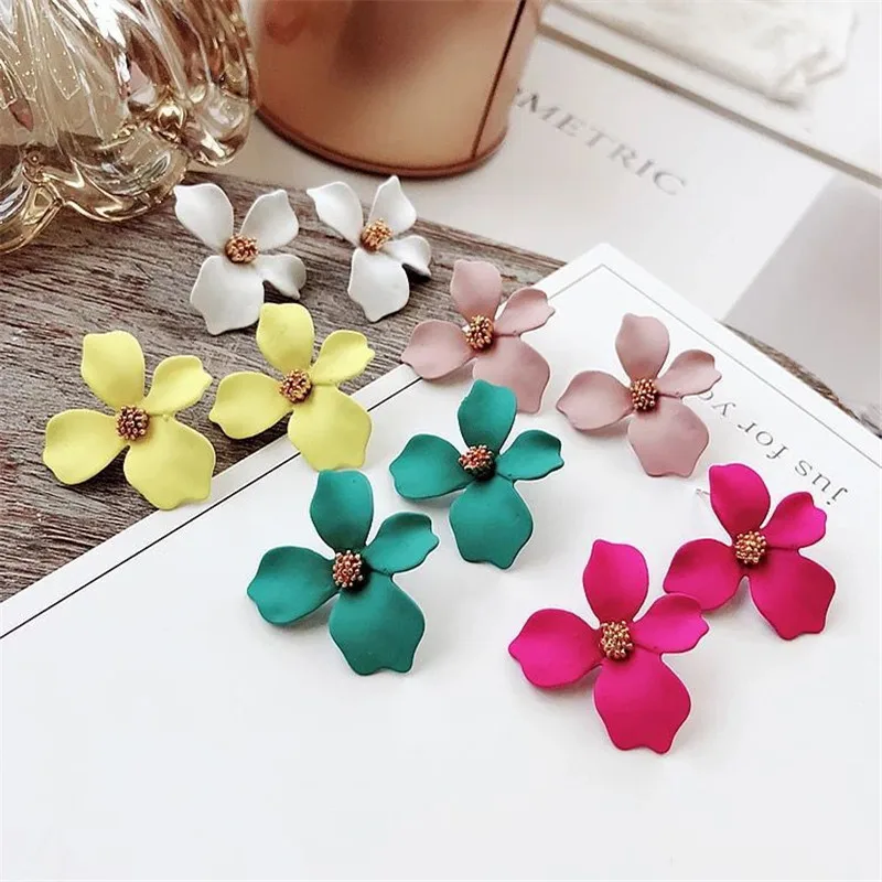 New Design Summer Personality Small Spray Paint Candy Color Flower Stud Earrings for Women Girls