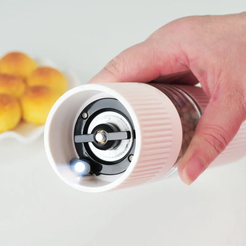 Amazon Top Sell Electric Pepper Mills,Plastic Non-Slip Bottle Body Salt and Pepper Mills With Led Light