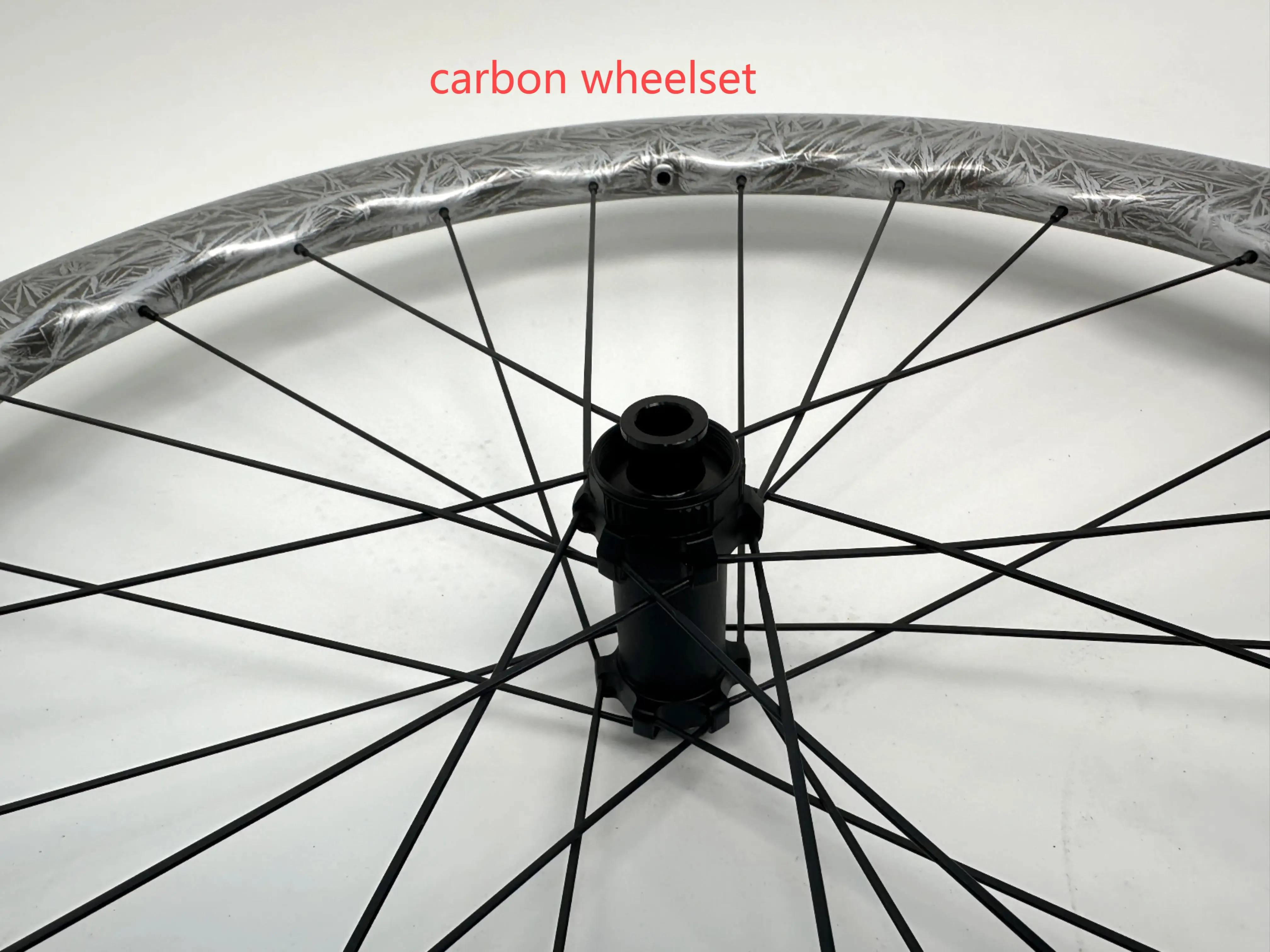 2024 DC926W1-24 New 31mm Wide Wave Carbon Wheel 700c Road Bike With Powerway Brand Hub Carbon Spokes Bicycle Wheelet For OEM