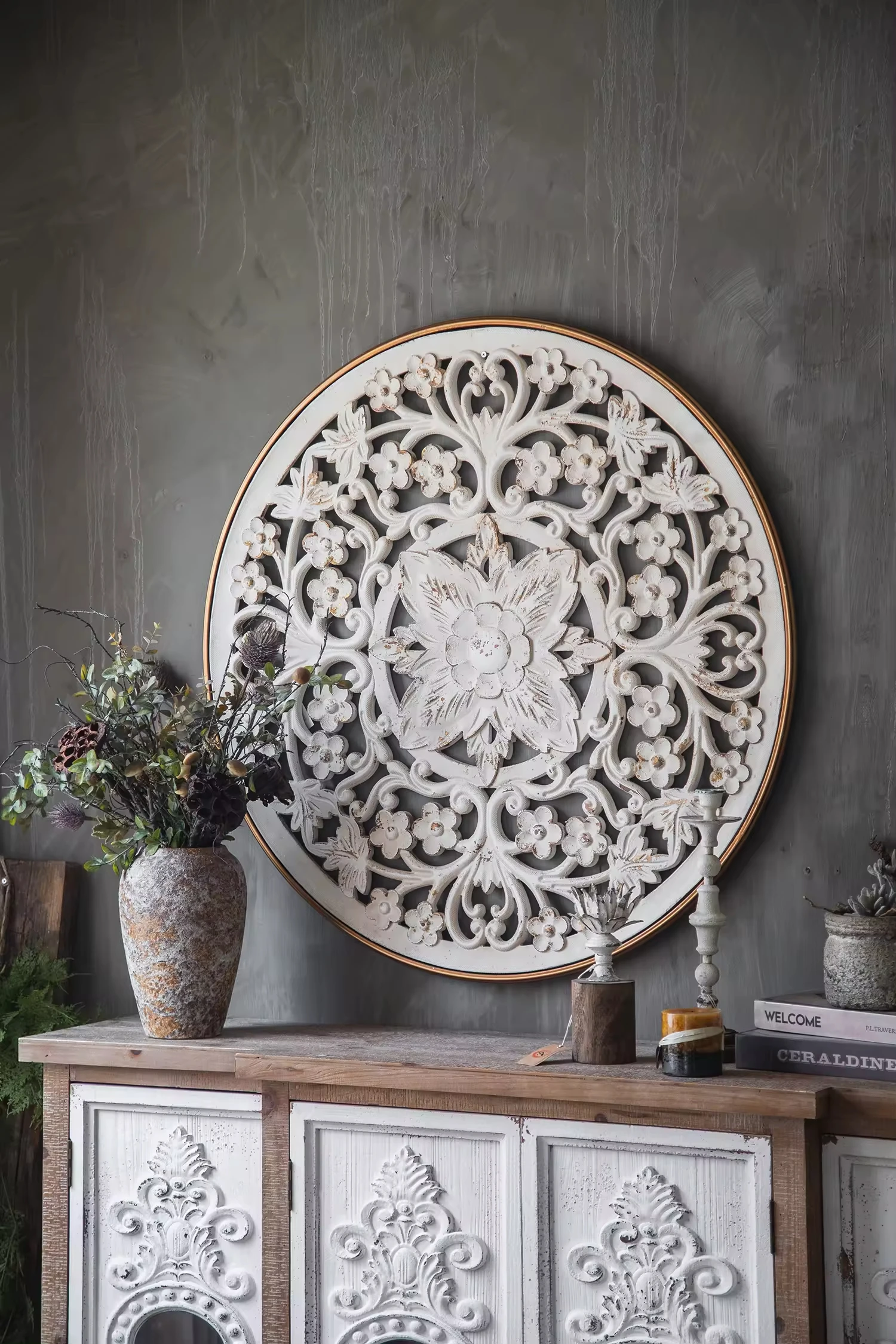 Essent Handmade Home Decor Antique White Wooden Paneling Carved Round Wall Trim Wall Panel Carved Circular Decoration