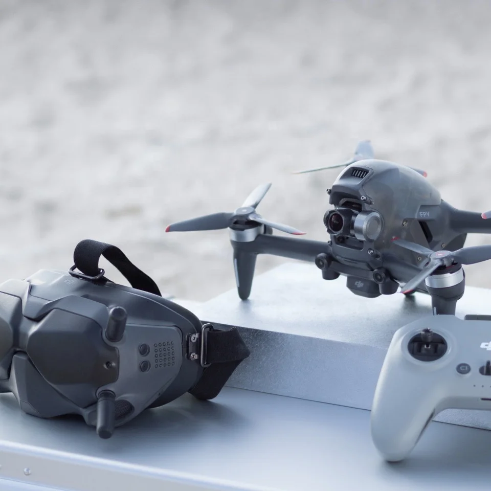 Оригинальный DJI FPV комбо Drone новый в наличии 4K/60fps суперширокий объектив с 150 FOV 10 км передачи видеосигнала комплекте видом от первого лица очки V2 радиоуправляемого летательного