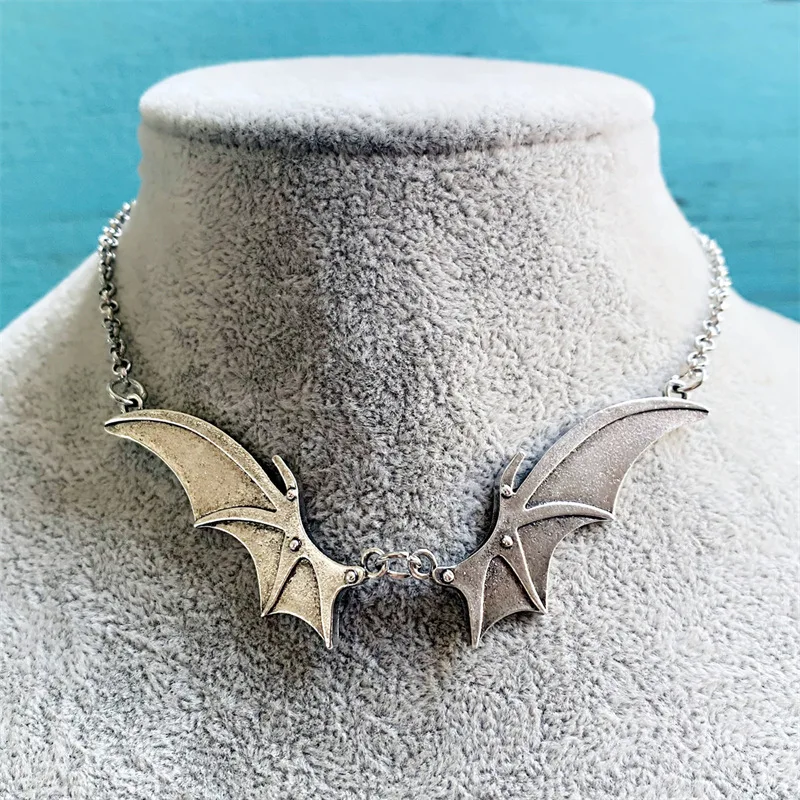 Retro Goth Witchy Silver Necklace Halloween Vampire Bat Wings Pendant Women Jewelry Gifts
