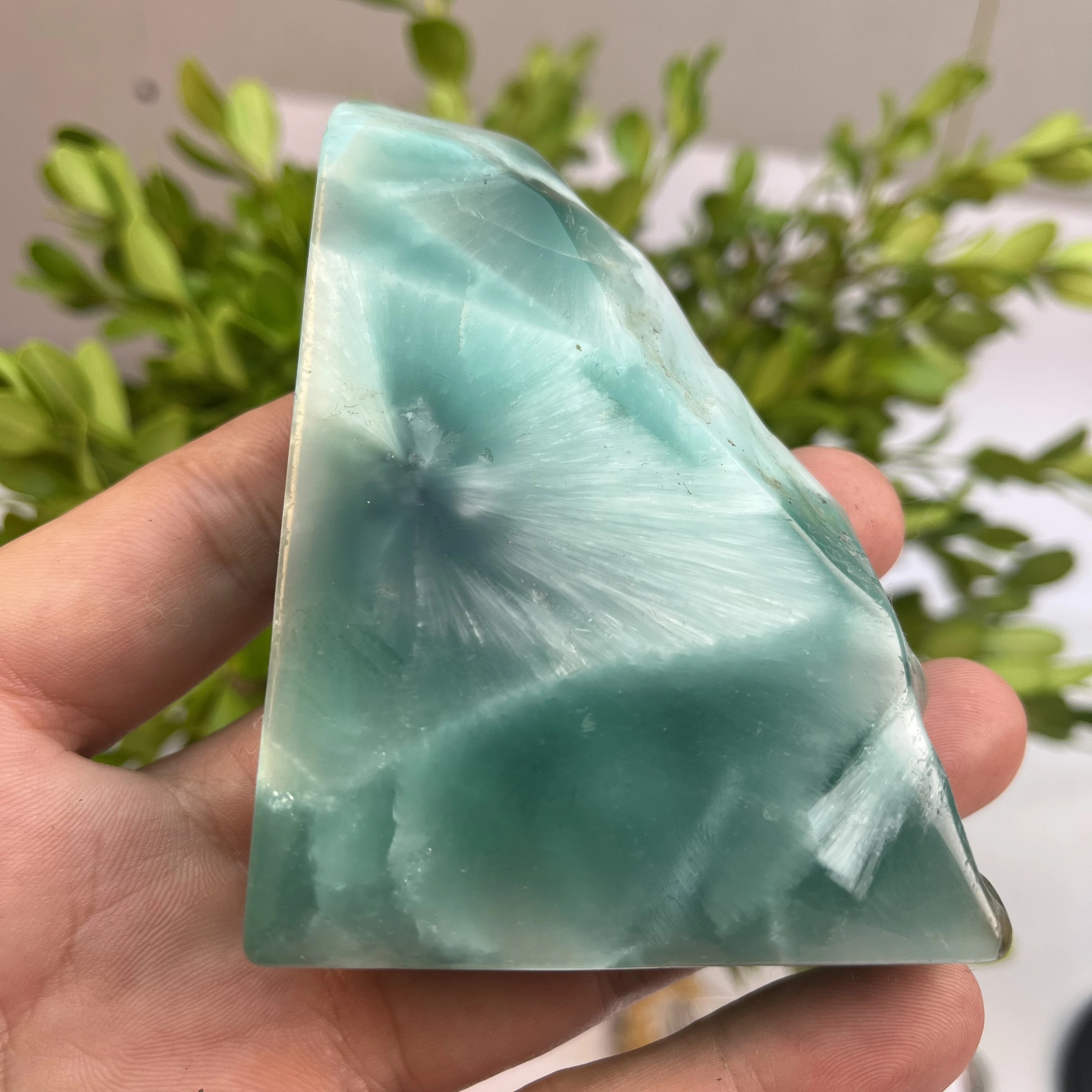 Factory Price Wholesale Natural Healing Stone Larimar Raw Stone Slice For Home Decoration