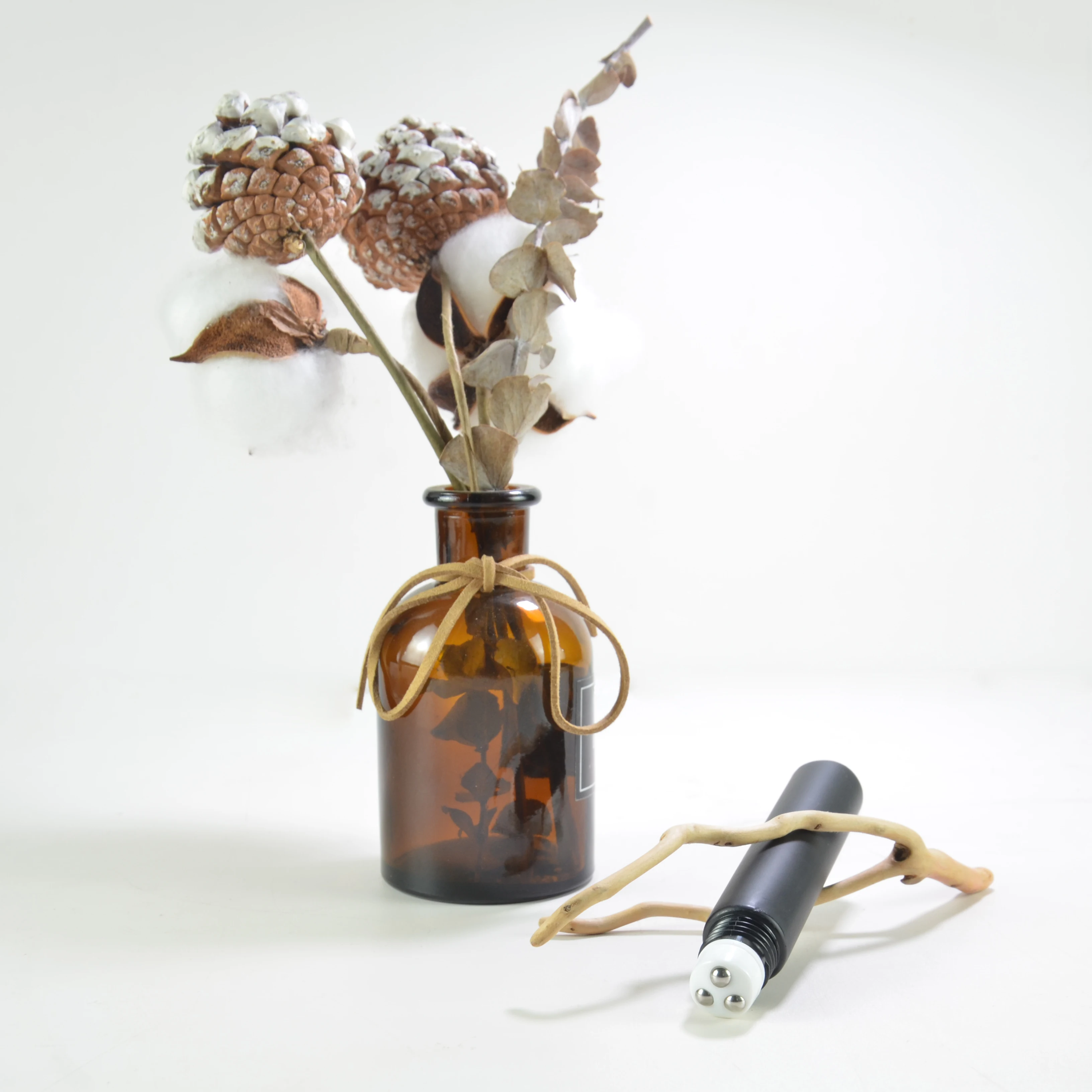 Customizable 15ml PE & HDPE round Roller Ball Eye Cream Cosmetic Tubes for  Lotion Blush Makeup with Logo