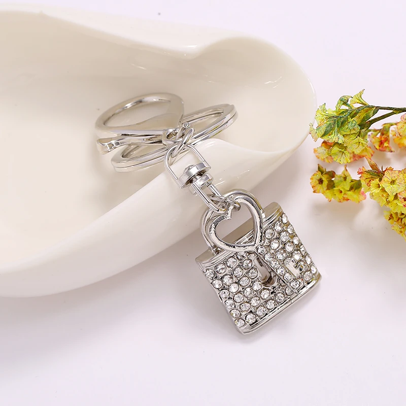 Best Selling Creative Women Key Ring Shiny Rhinestone Key Lock Key Chain Wholesale