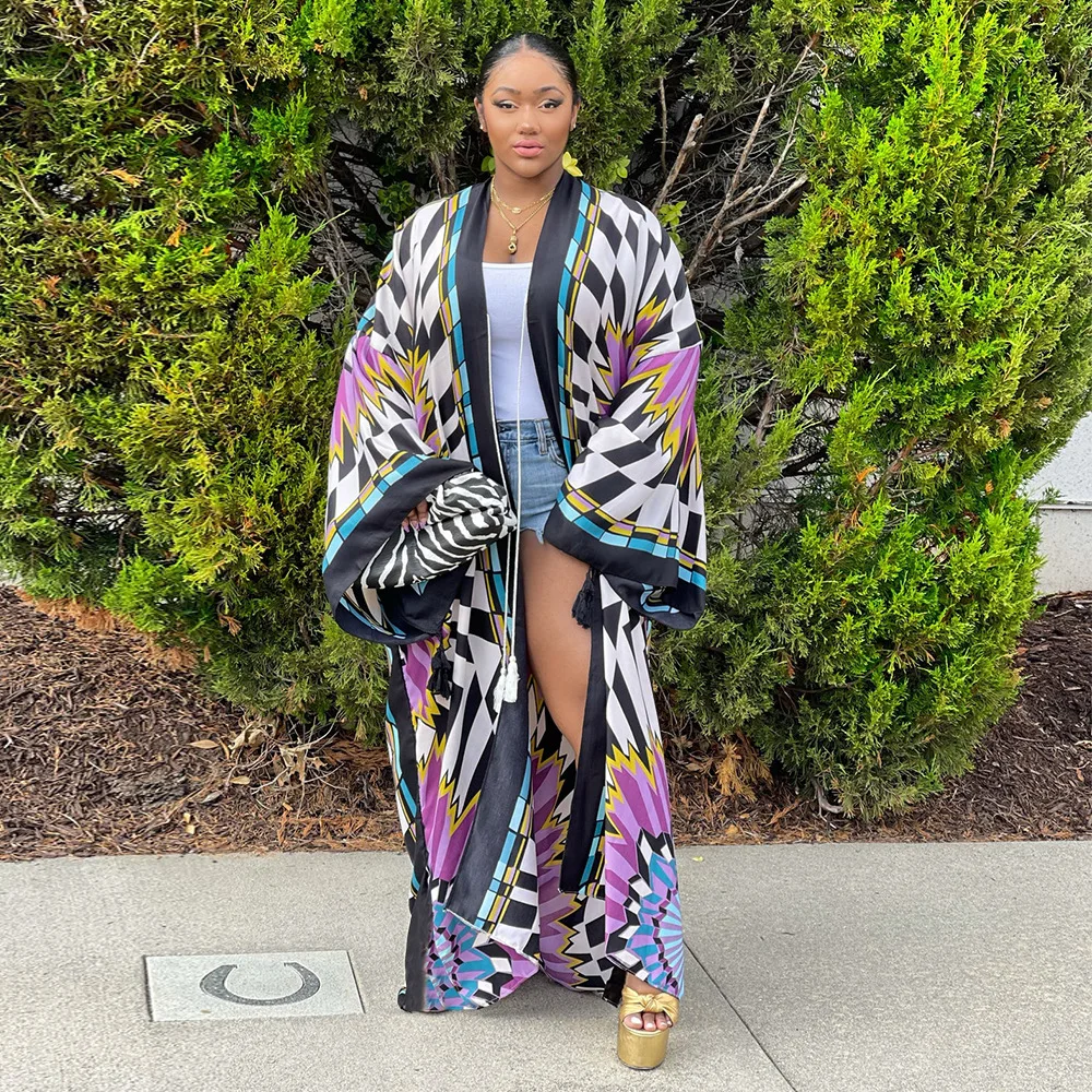 2023 Hot sale Ladies Printed Robe Loose Long sleeve Cardigan Home Street Wear Silk Plus Size Overcoat kimonos ladies