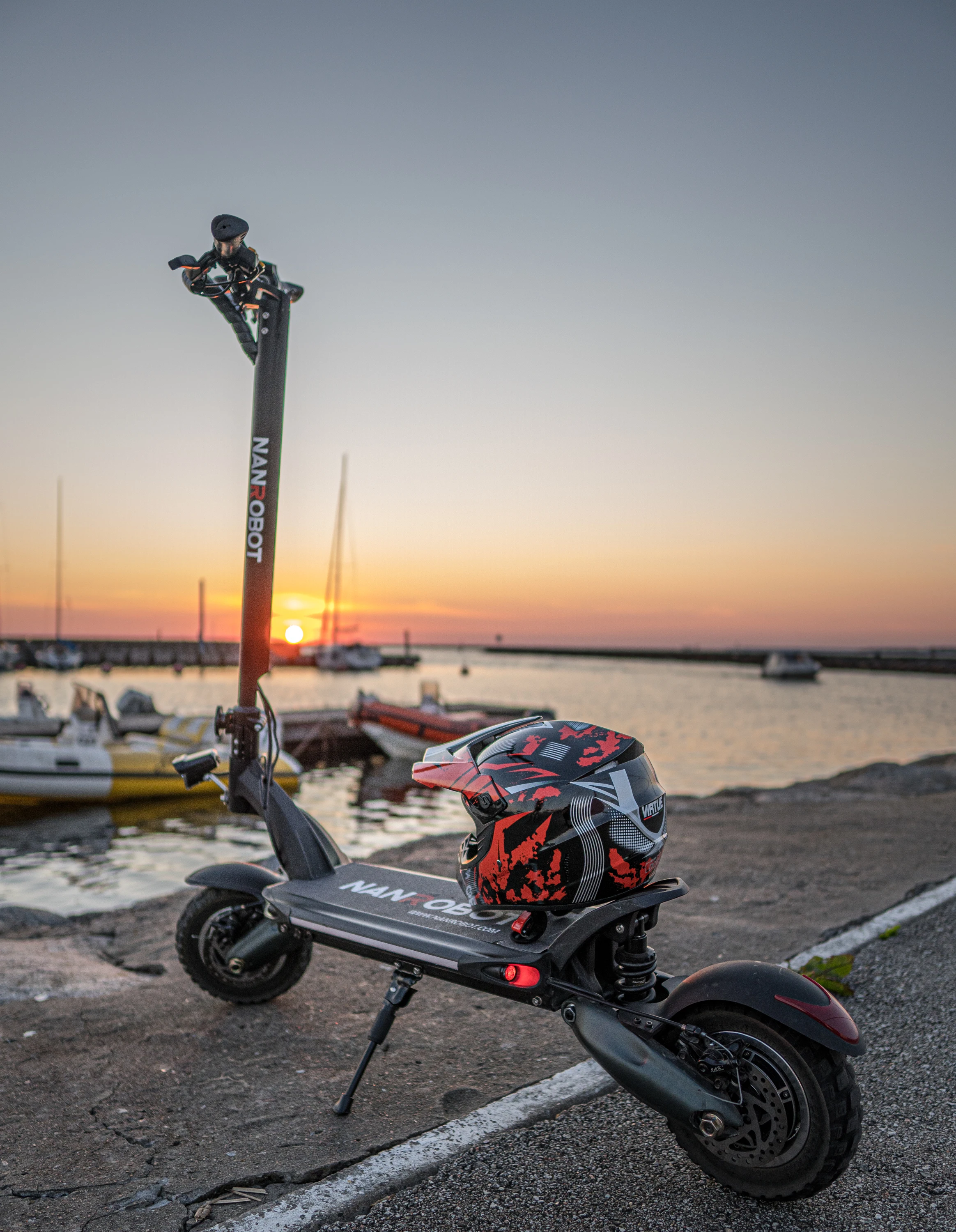 Newest Model USA Europe Warehouse Powerful Off Road 52v 26ah 2000w Adult Dual Motor Foldable Nanrobot Dualtron Electric Scooter