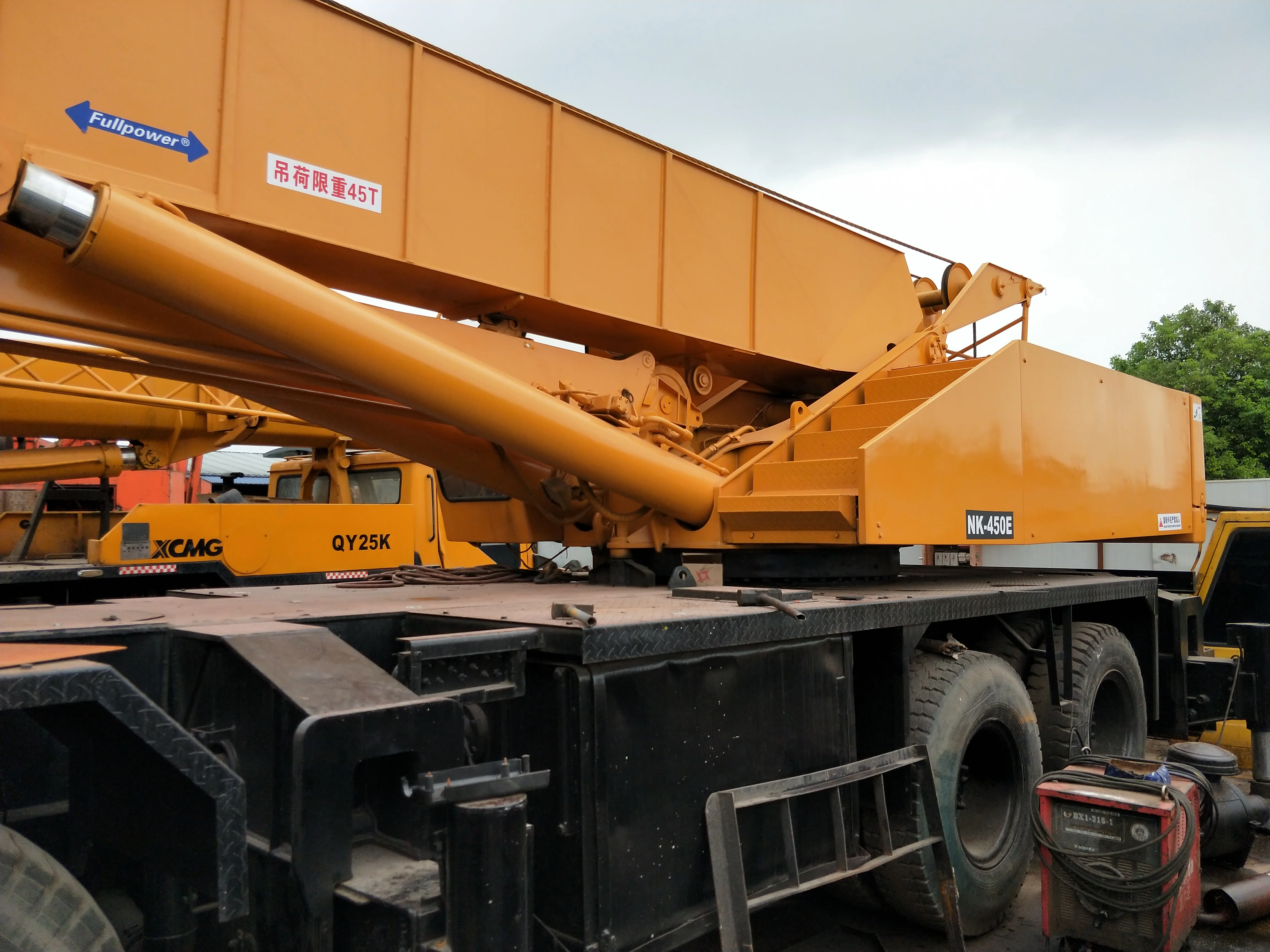 used kato 45ton crane nk450e Kato nk-400e nk500e truck