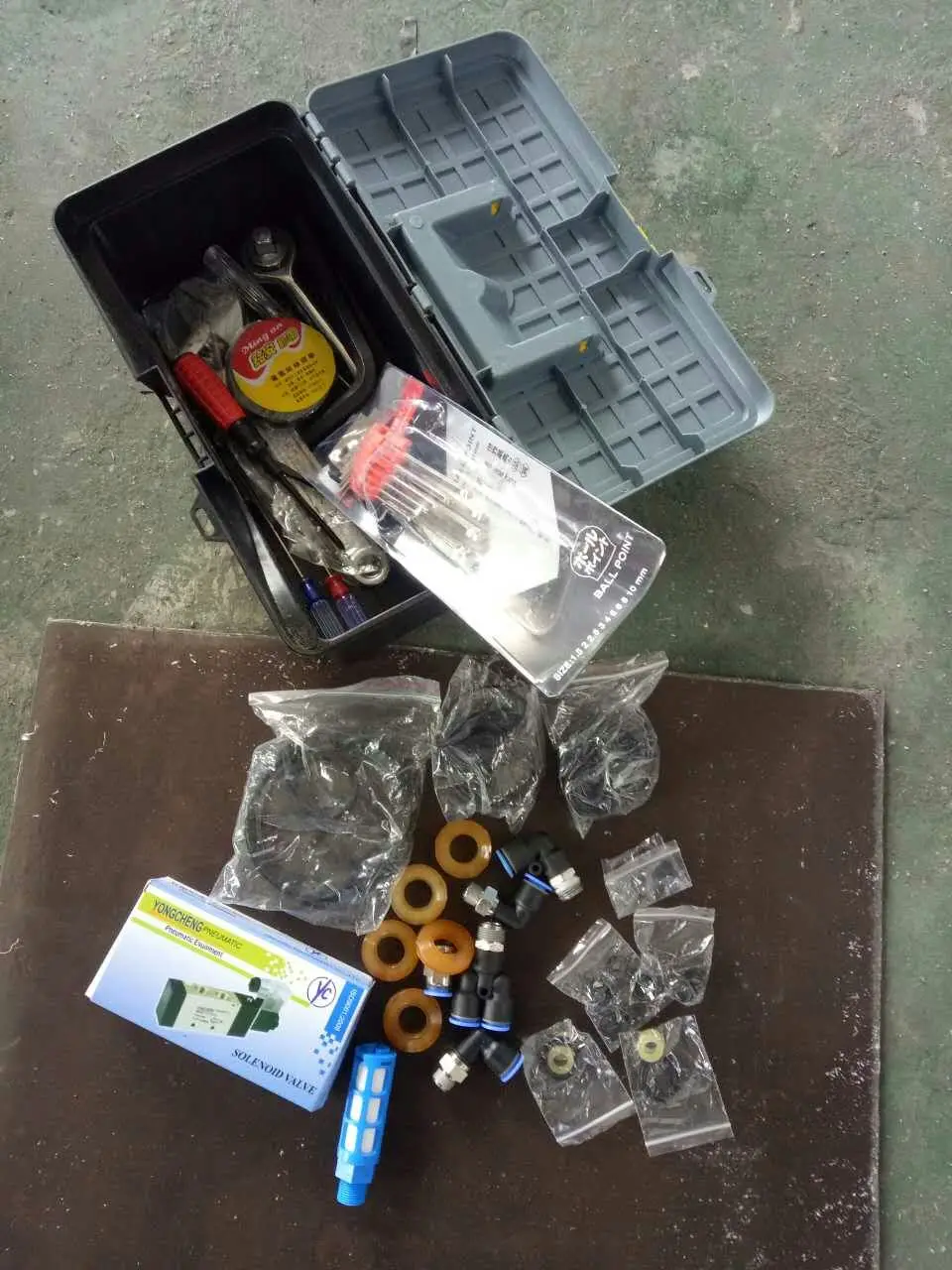 Used pet bottle blowing machine