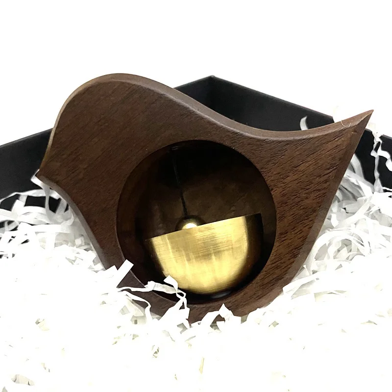 Japanese solid wood copper bell into the store door suction bell bird shaped refrigerator paste creative Wind Chime