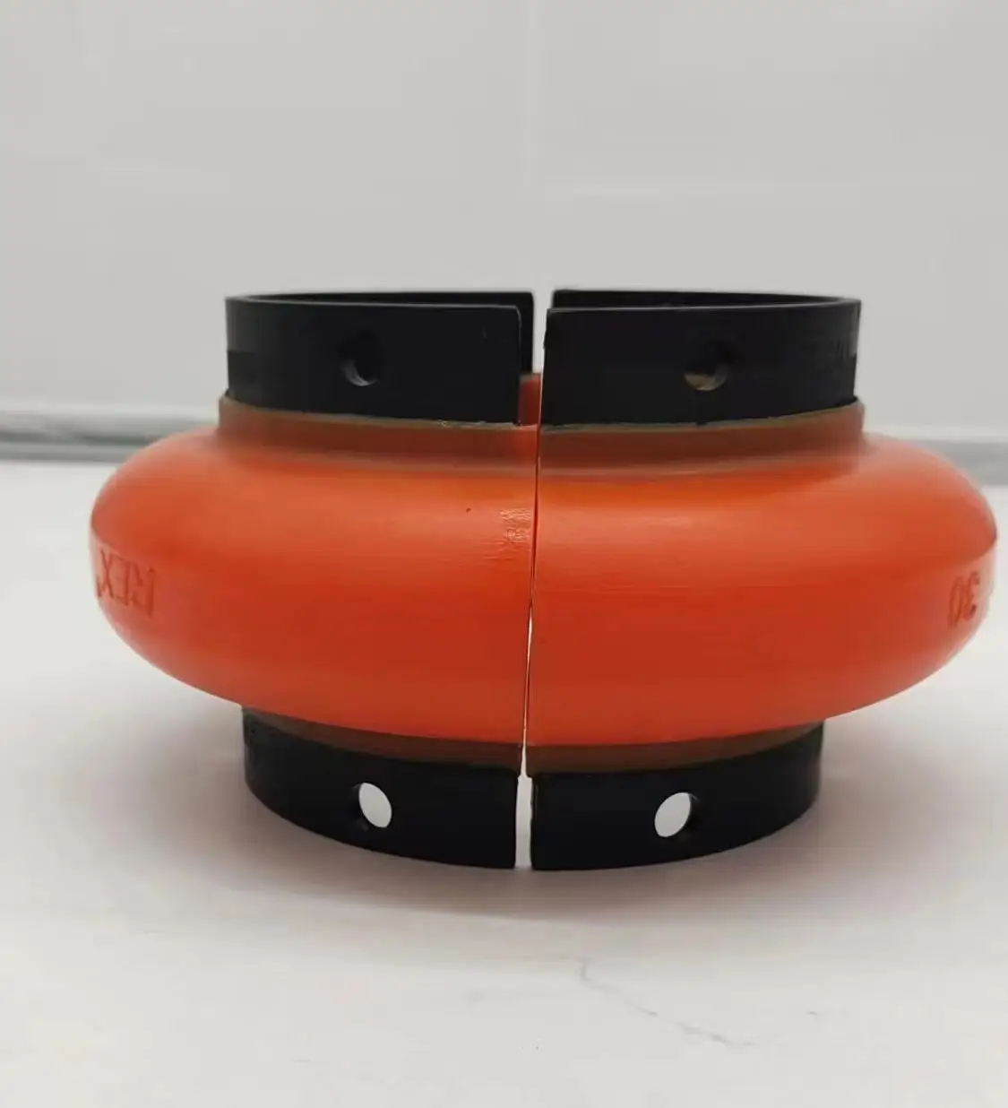 China manufacturer car engine motor shafting E30 rubber flexible coupling 5.3129.2 for screw air compressor