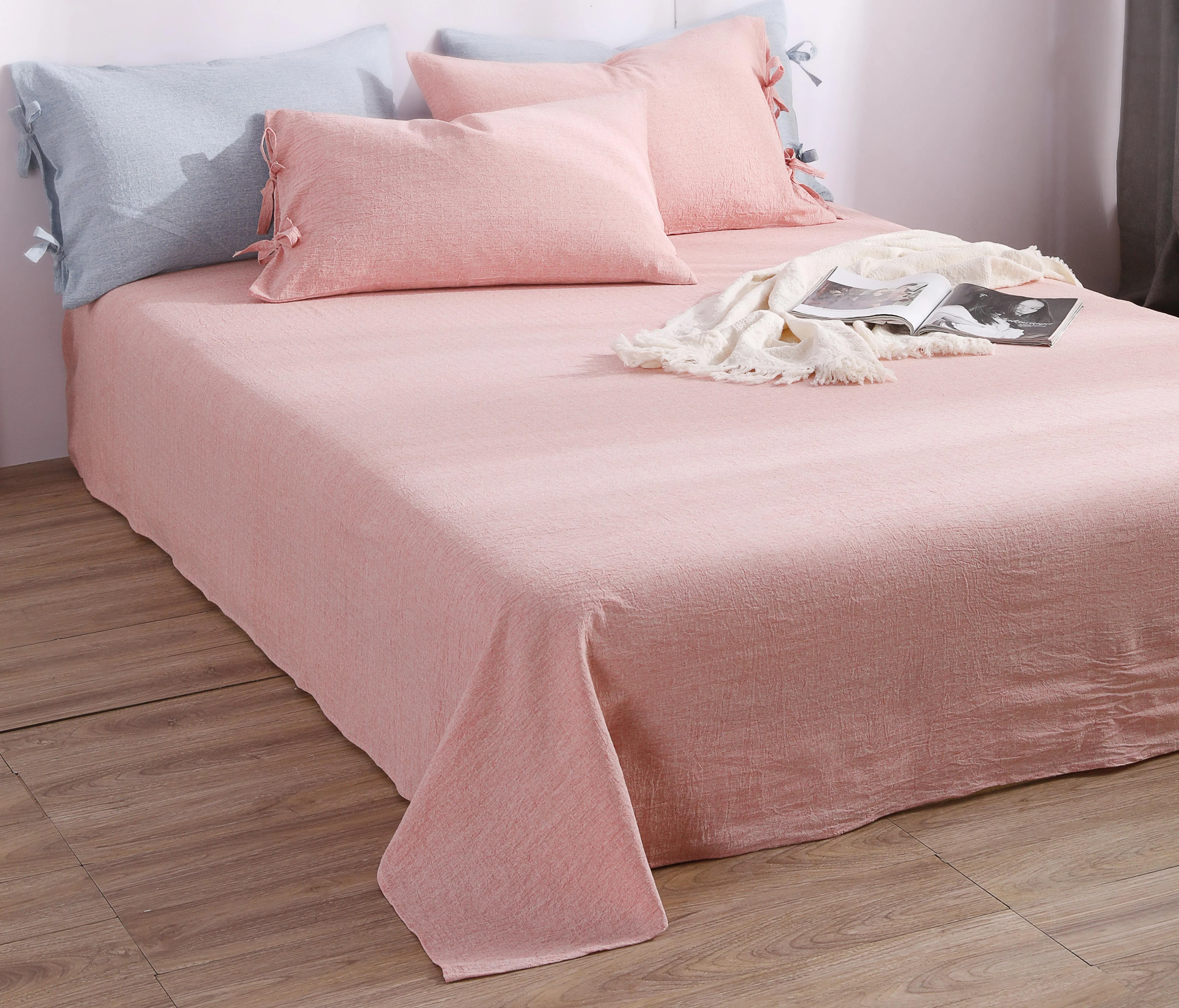 100%Cotton Material Pink color with 60S*60S Density fabric for making bed sheets